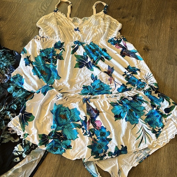 Cacique Floral Pajama Set - Black and Cream with Blue Accents - Picture 3 of 6